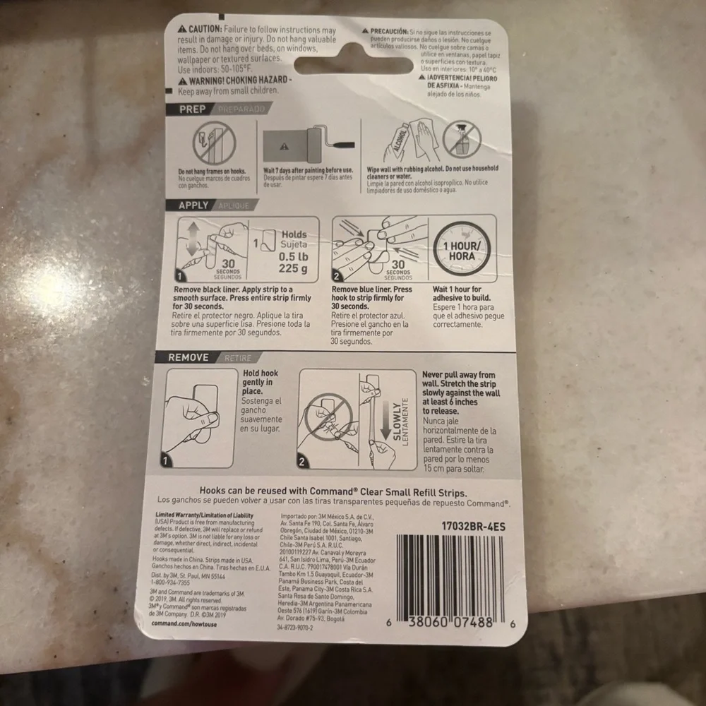 3M Command Small Metallic Hooks - Gold